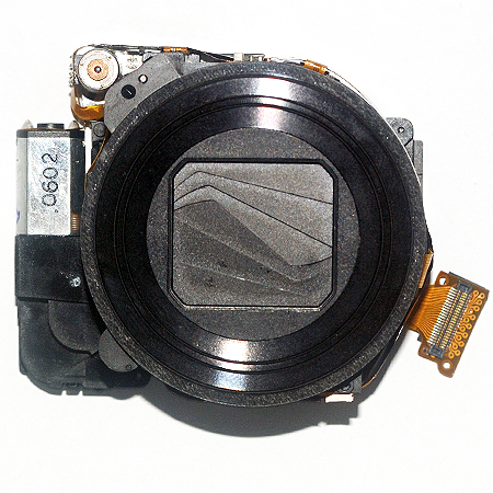 Объектив Nikon S8000